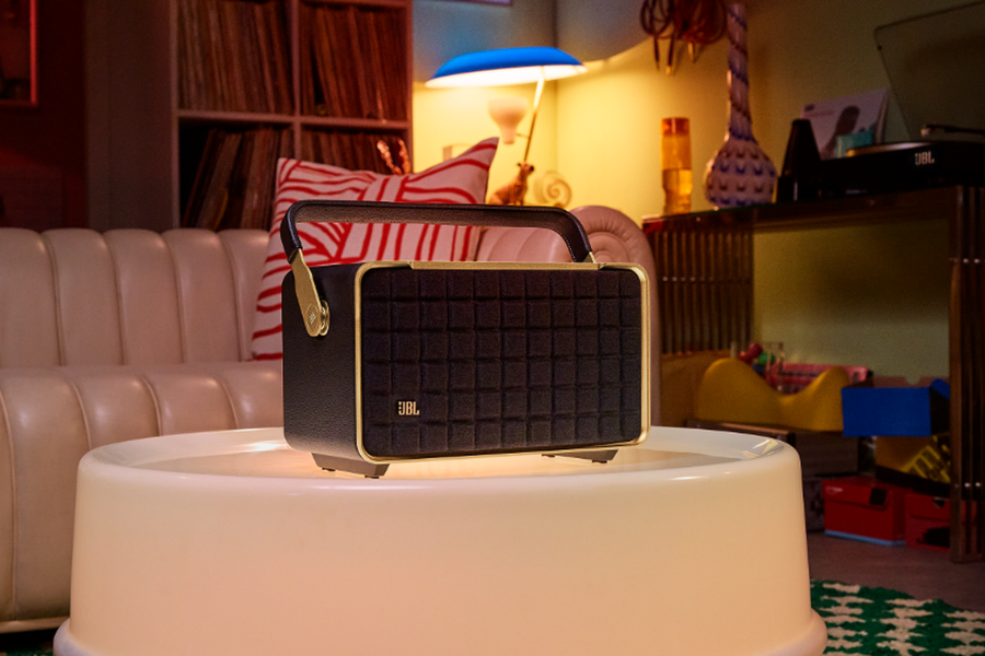 Review: JBL Authentics 300