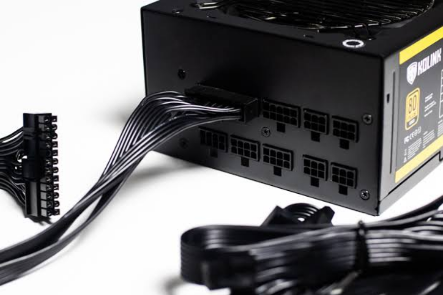 Sua fonte pode estar prejudicando seu PC e voc&ecirc; nem sabe:  5 sinais para ficar atento